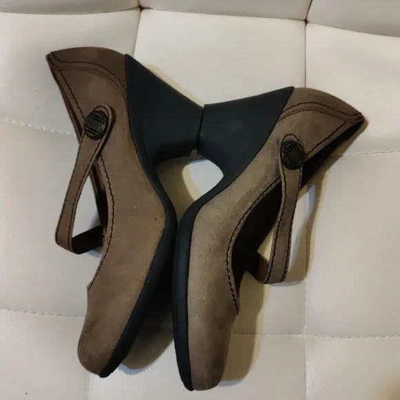 Naturalizer Neema Suede Block Heel Pumps Tan Taupe Comfort Size 7.5 - Picture 5 of 6